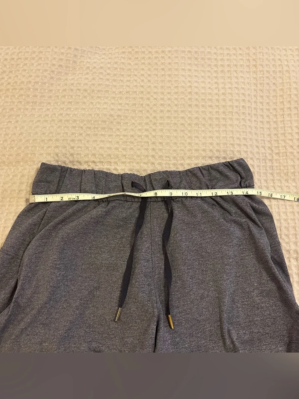 Lululemon On The Fly Shorts Size 6